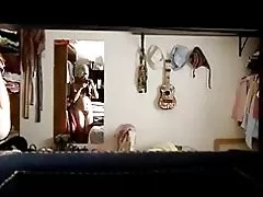 Прыхаваная камера, жонка-мексіканка апранаць пасля ванны(2)