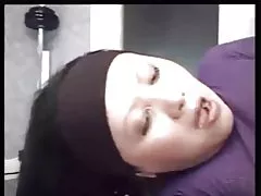 Стары в'етнамец бярэ чорны Дзік