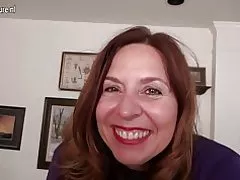 Гарэзная амерыканская мама гуляе сама з сабой